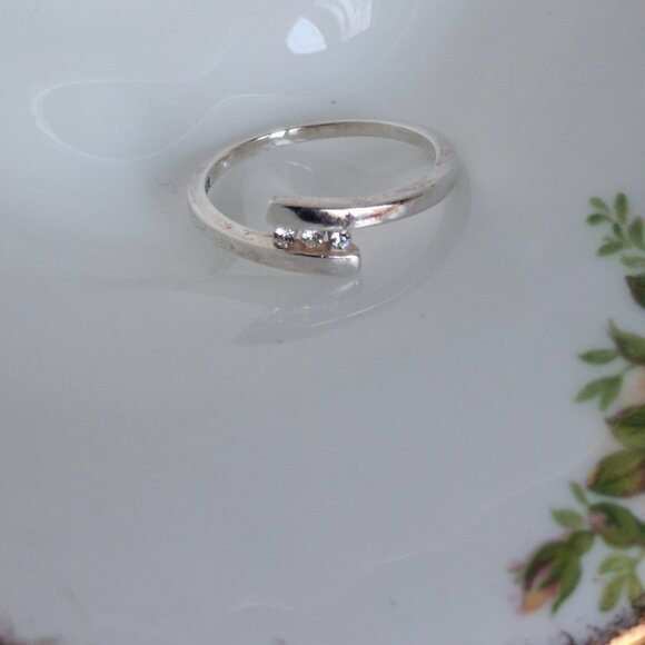 Silver Ring - Picture 4 of 6